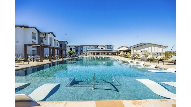 Austin Condo: 2213 Cascades Ave