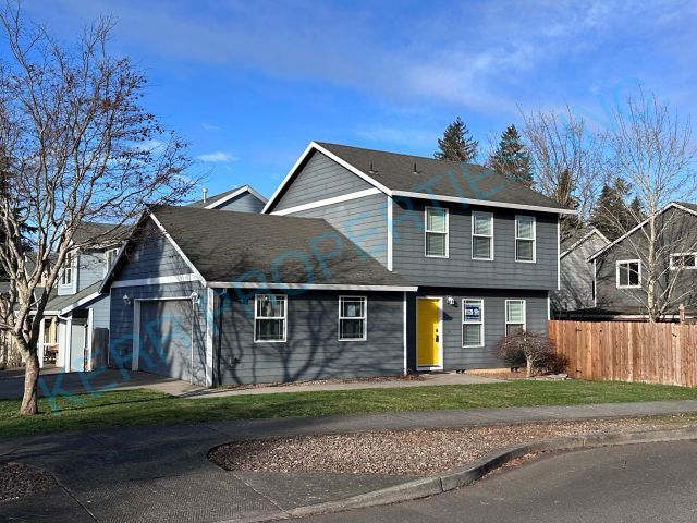 Sandy House: 39895 Evans St.