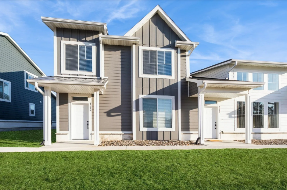 Waukee Townhome: 1012 Maple St
