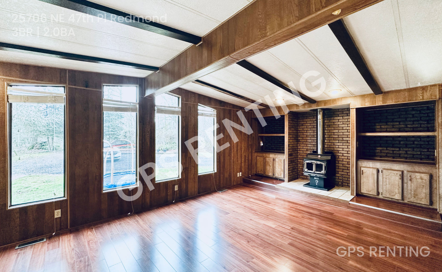 Redmond House: 25706 NE 47th Pl
