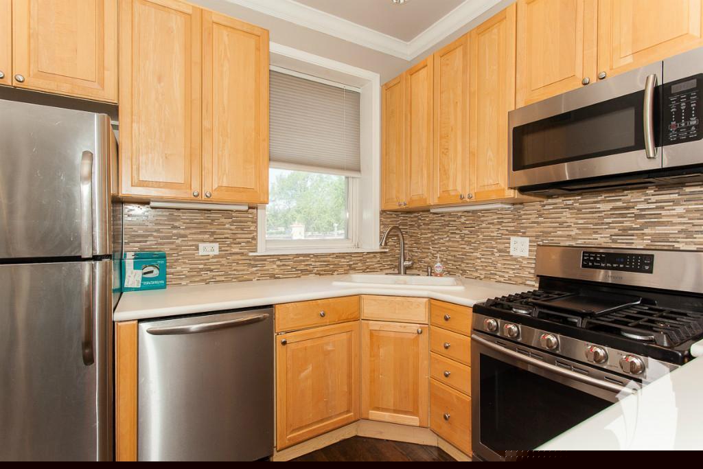 Chicago Condo: 3846 North Southport