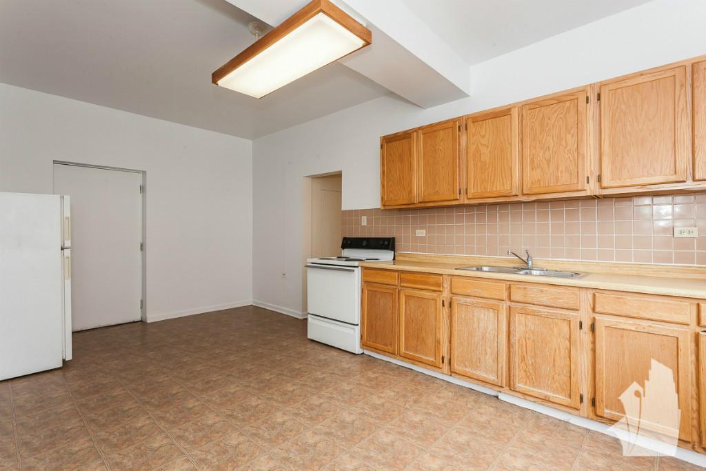 Chicago Condo: 2319 North Kedzie Avenue