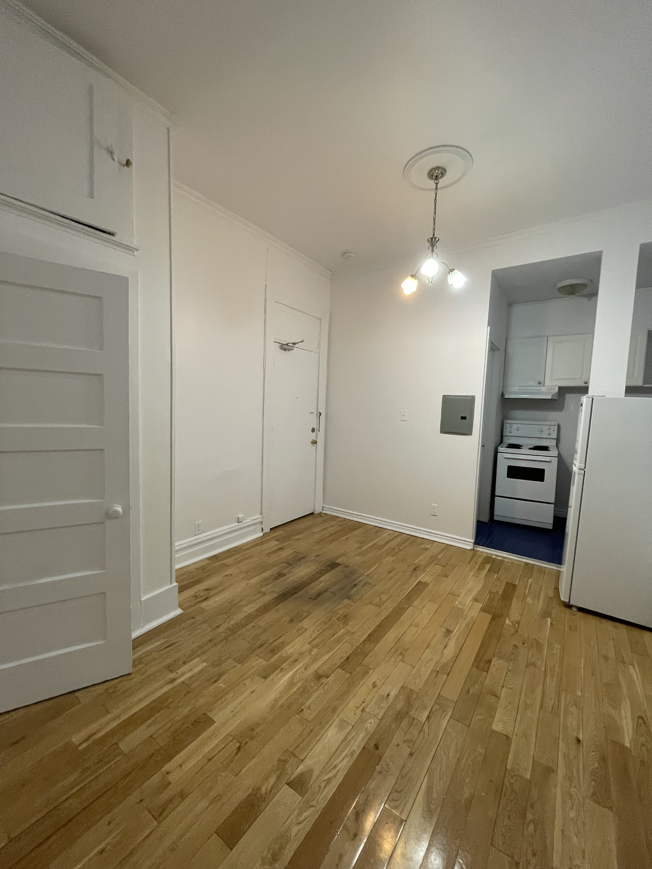 Ottawa Condo: 320 Cooper St