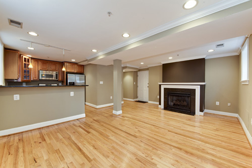 Washington Condo: 1443 Oak St NW