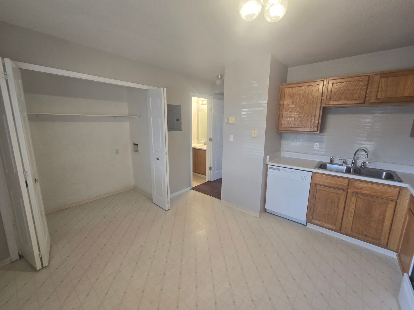 Pueblo Apartment: 80 Blackburn Ln