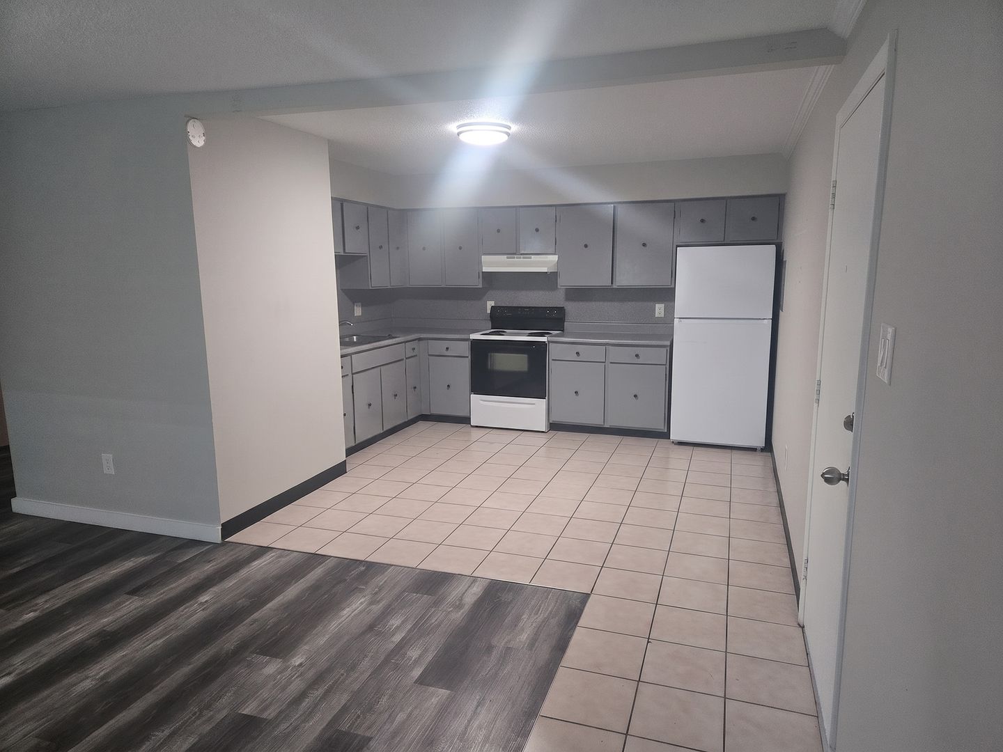 Pueblo Condo: 1936 Vinewood Lane