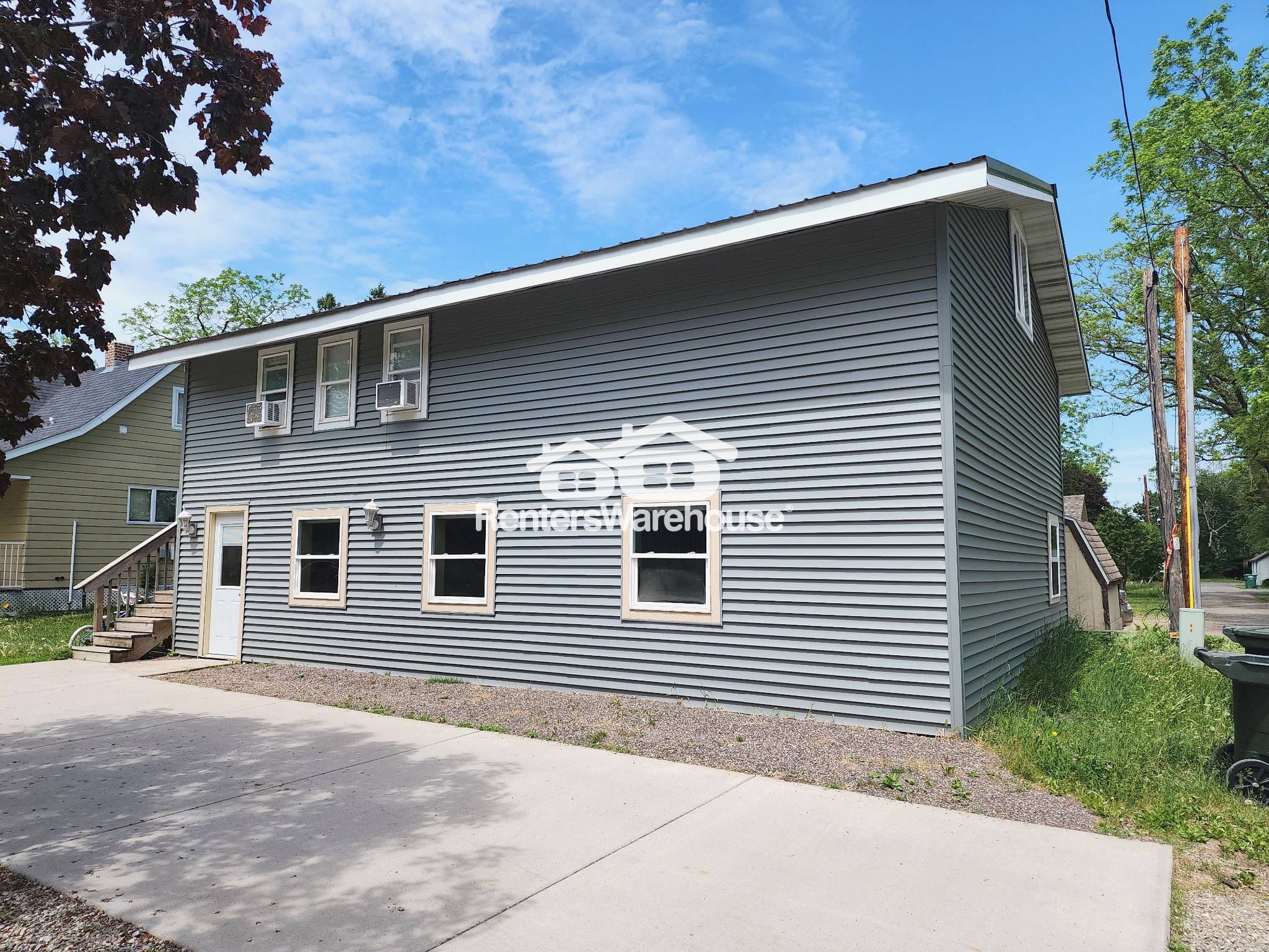 Centuria House: 208 4th St.