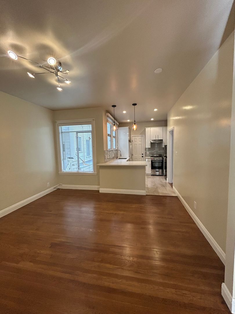 San Francisco Condo: 3324 Broderick Street