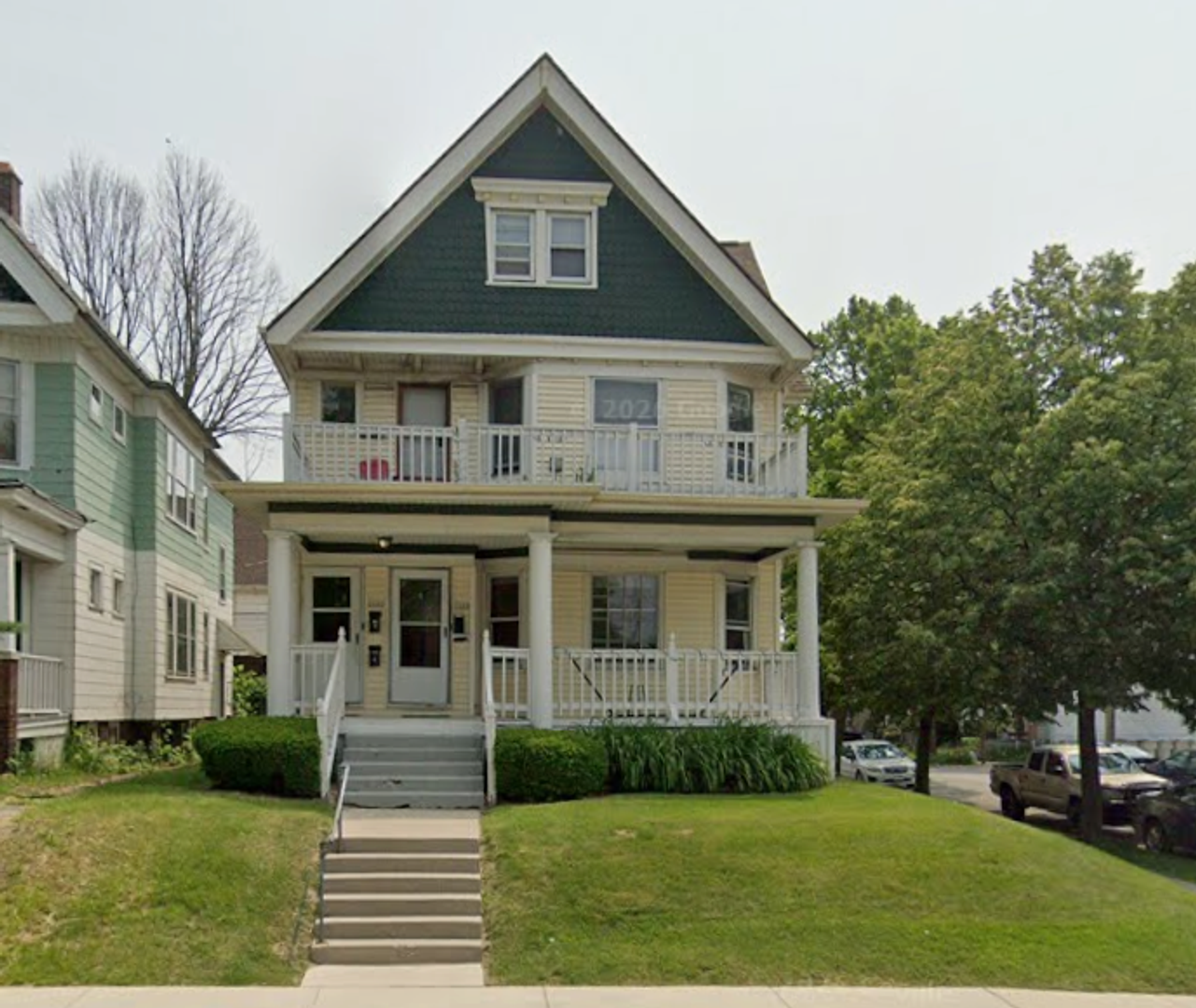 Milwaukee Condo: 2602 N Humboldt Blvd