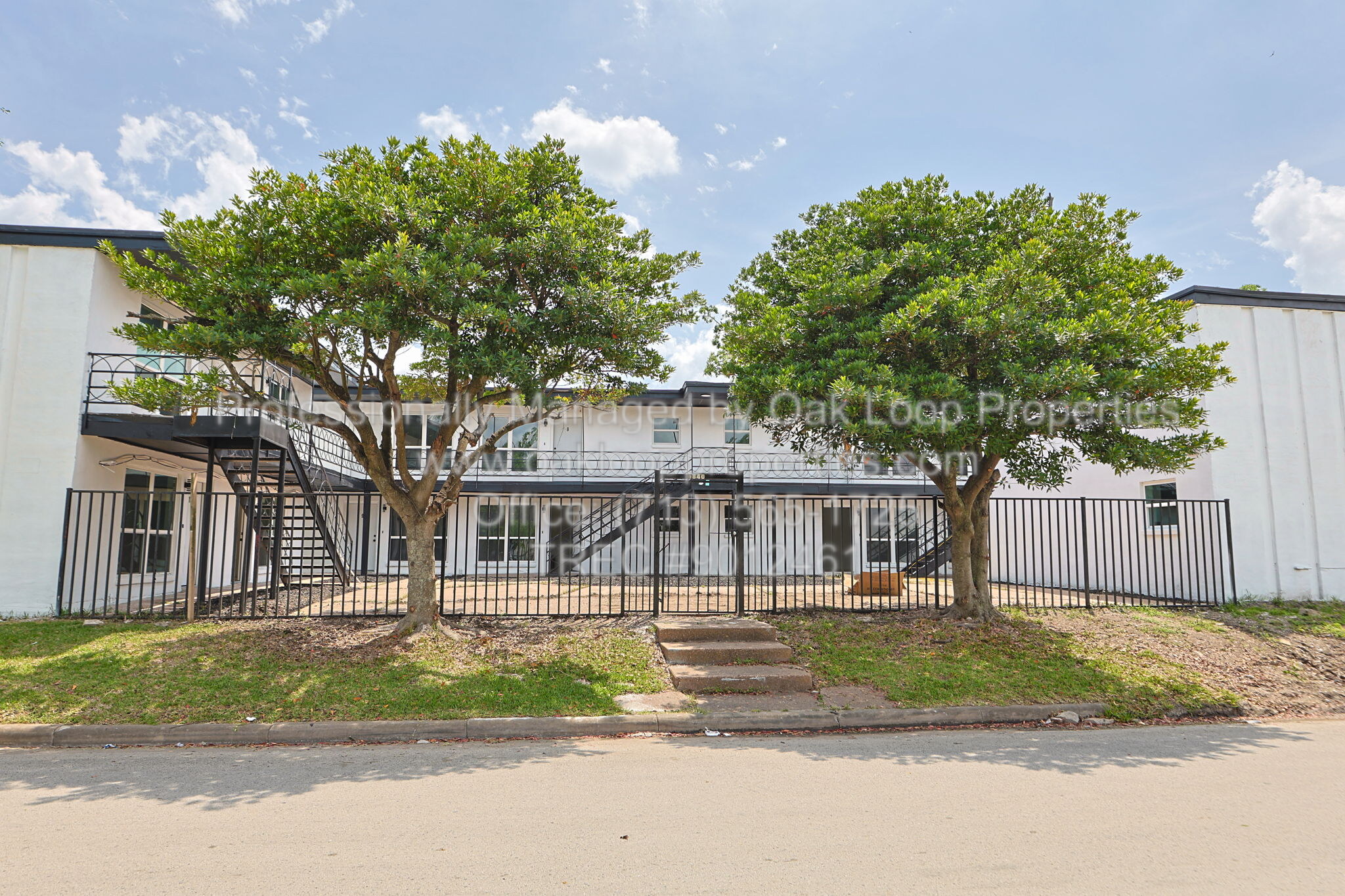 Houston Condo: 6840 Fairway Dr.