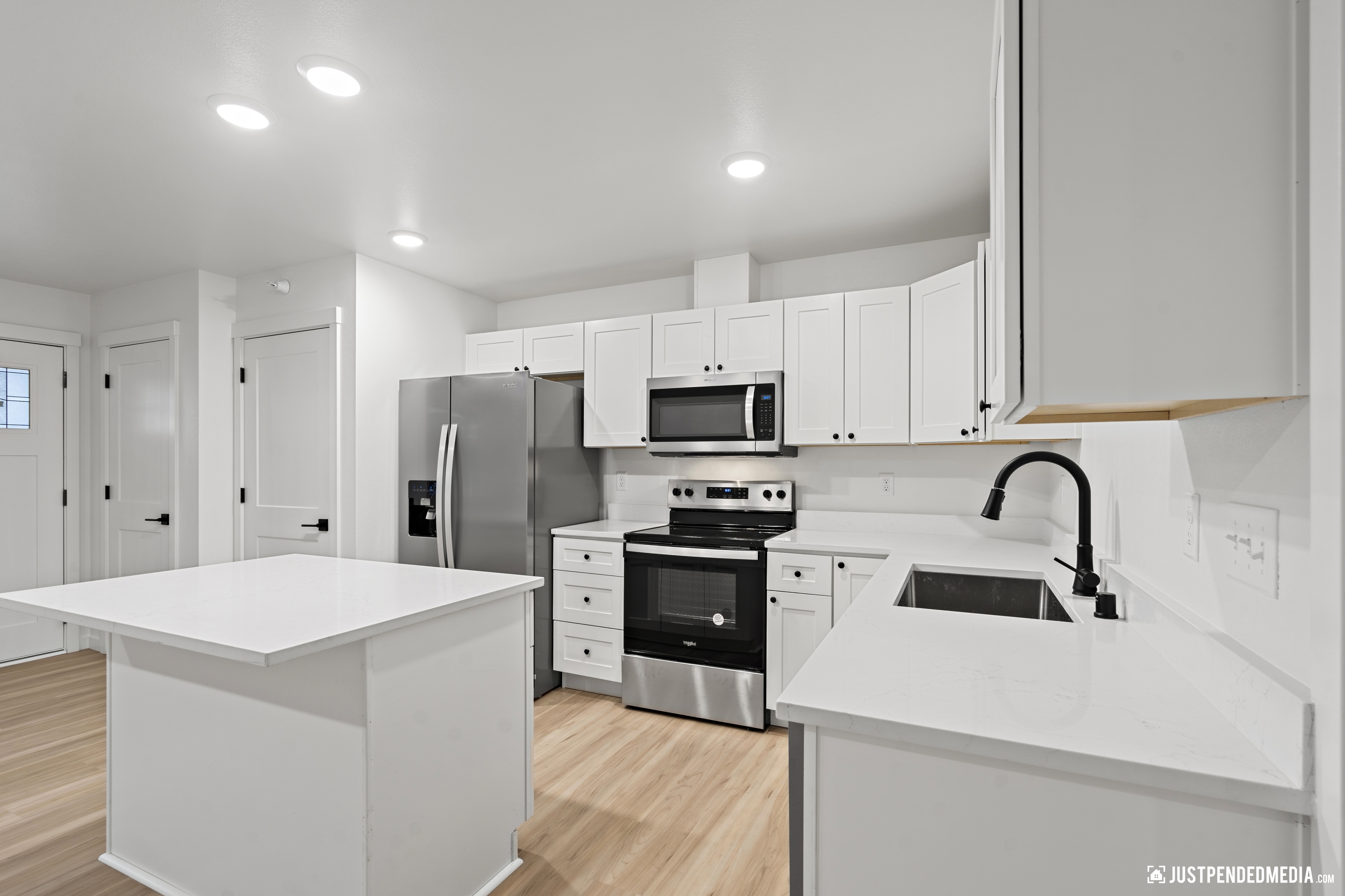 Eagle River Condo: 12346 Lake St