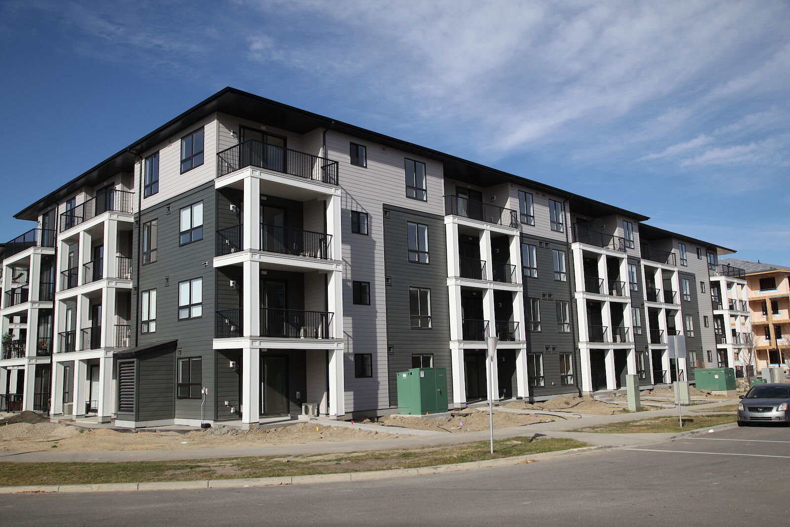Calgary Condo: 740 Legacy Village Road SE