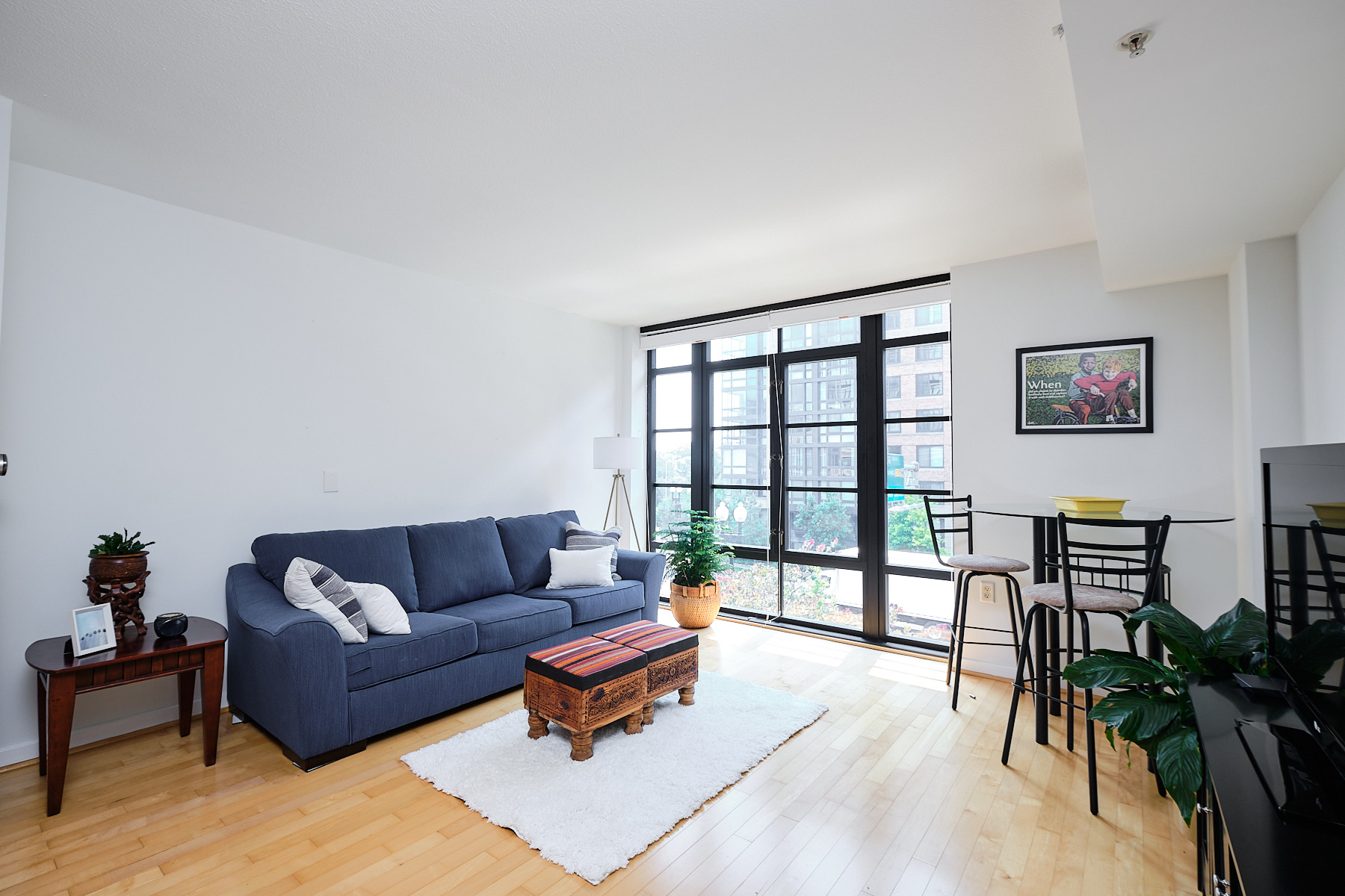 Washington Condo: 437 New York Ave NW