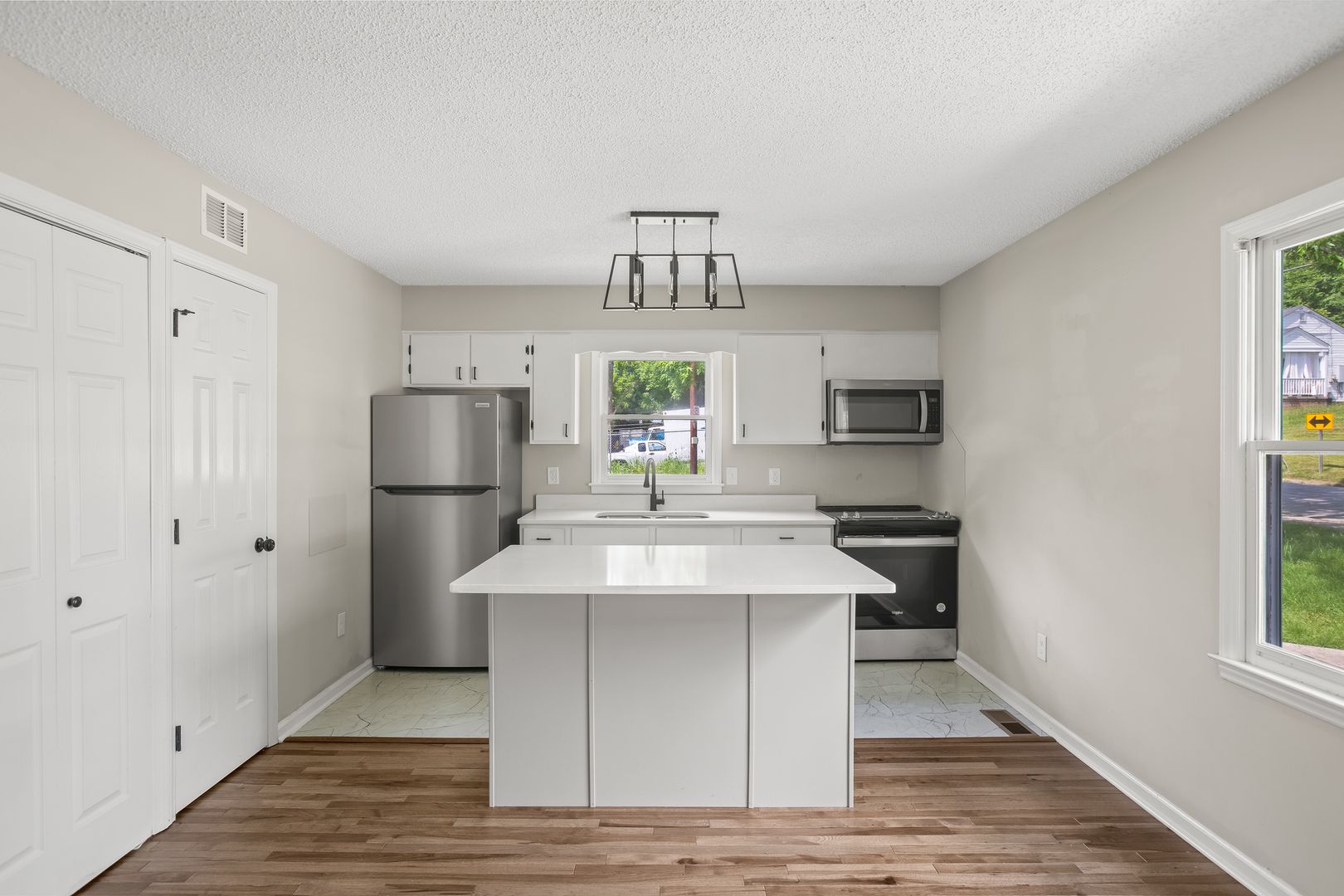 Greensboro Condo: 800 Arlington St