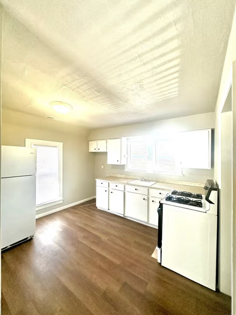 Colorado Springs Apartment: 910 Sahwatch St