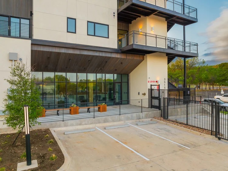 Austin Condo: 3516 Webberville Rd