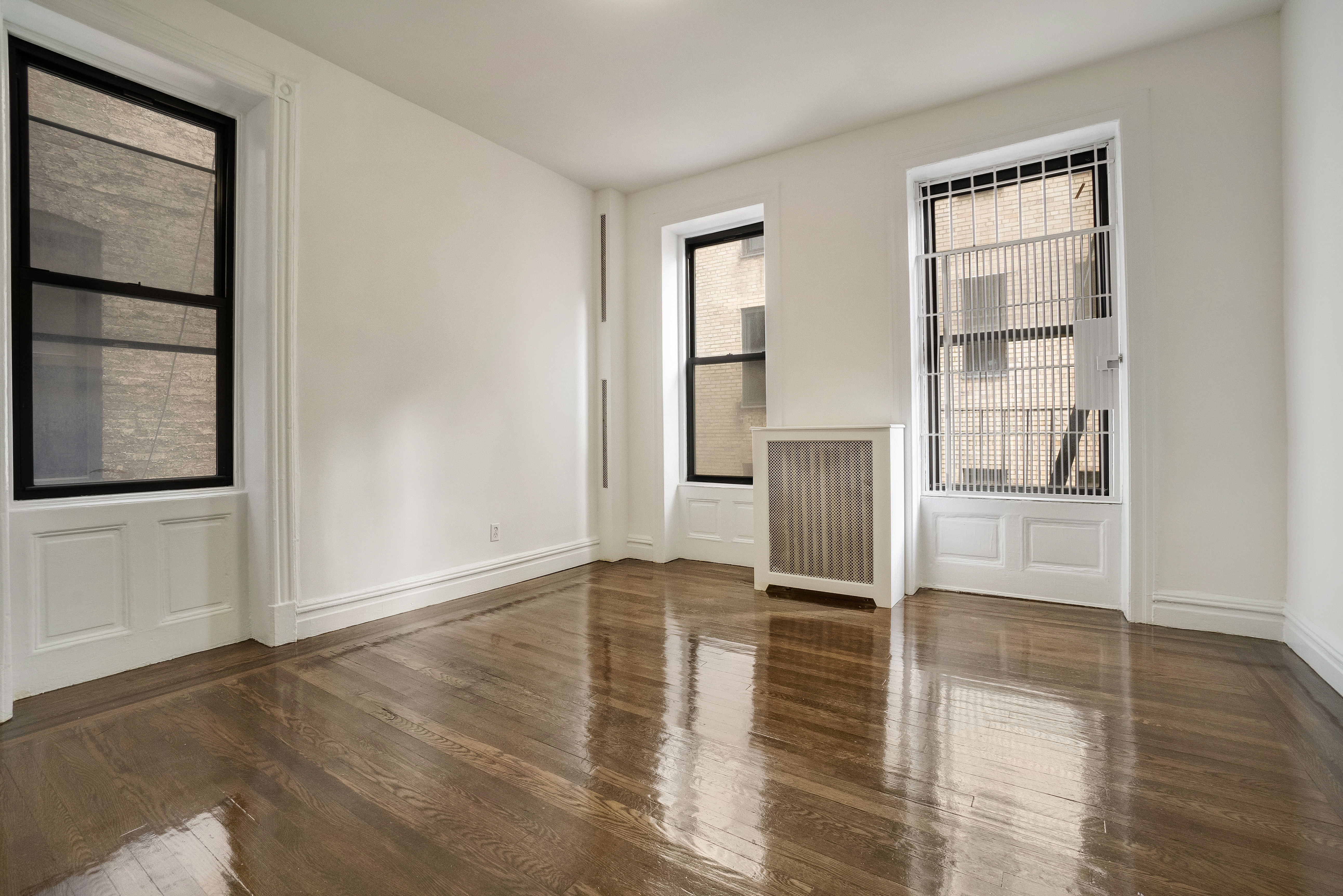 New York Condo: 26 East 91st street