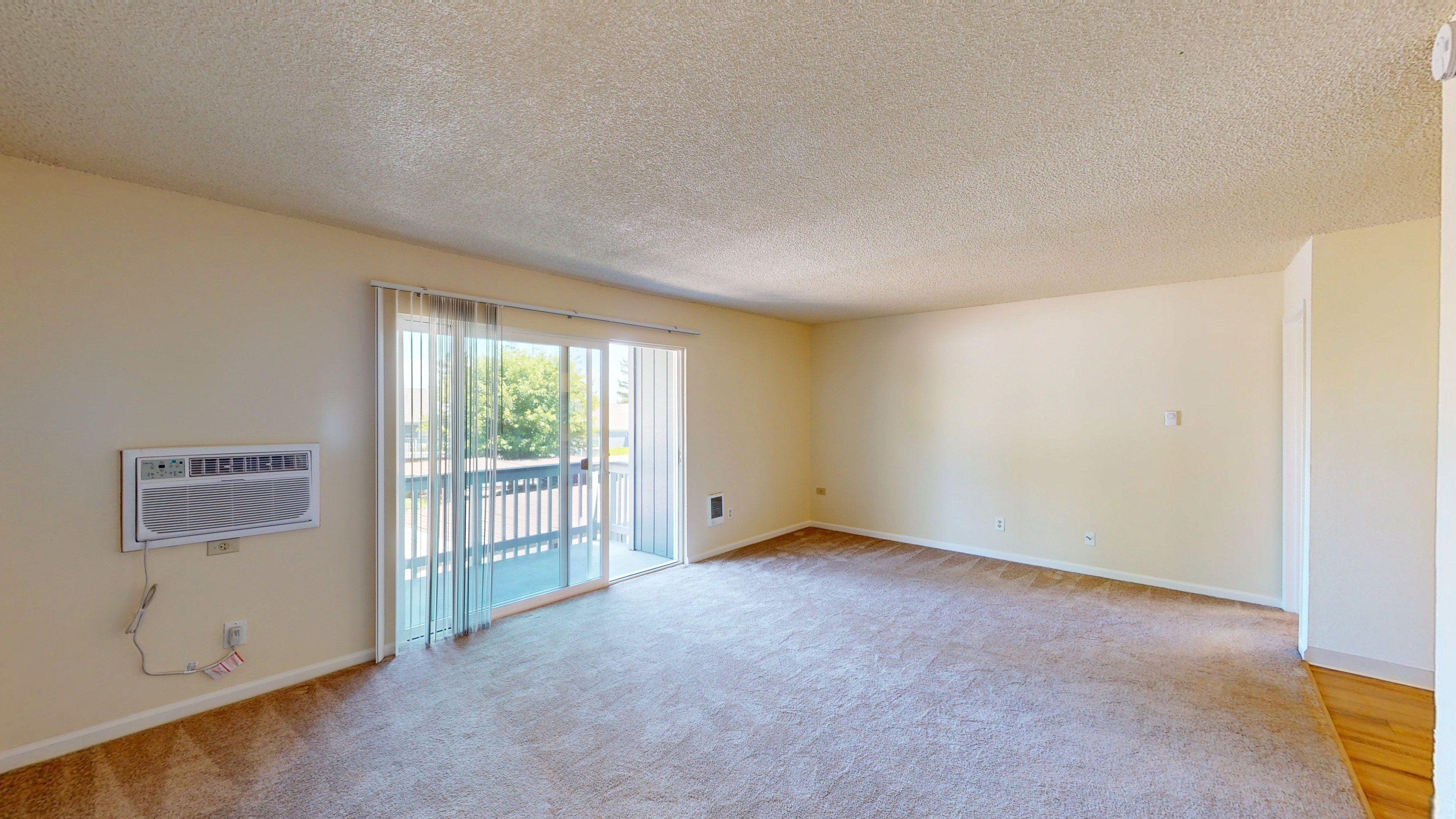 Novato Condo: 541 Alameda del Prado
