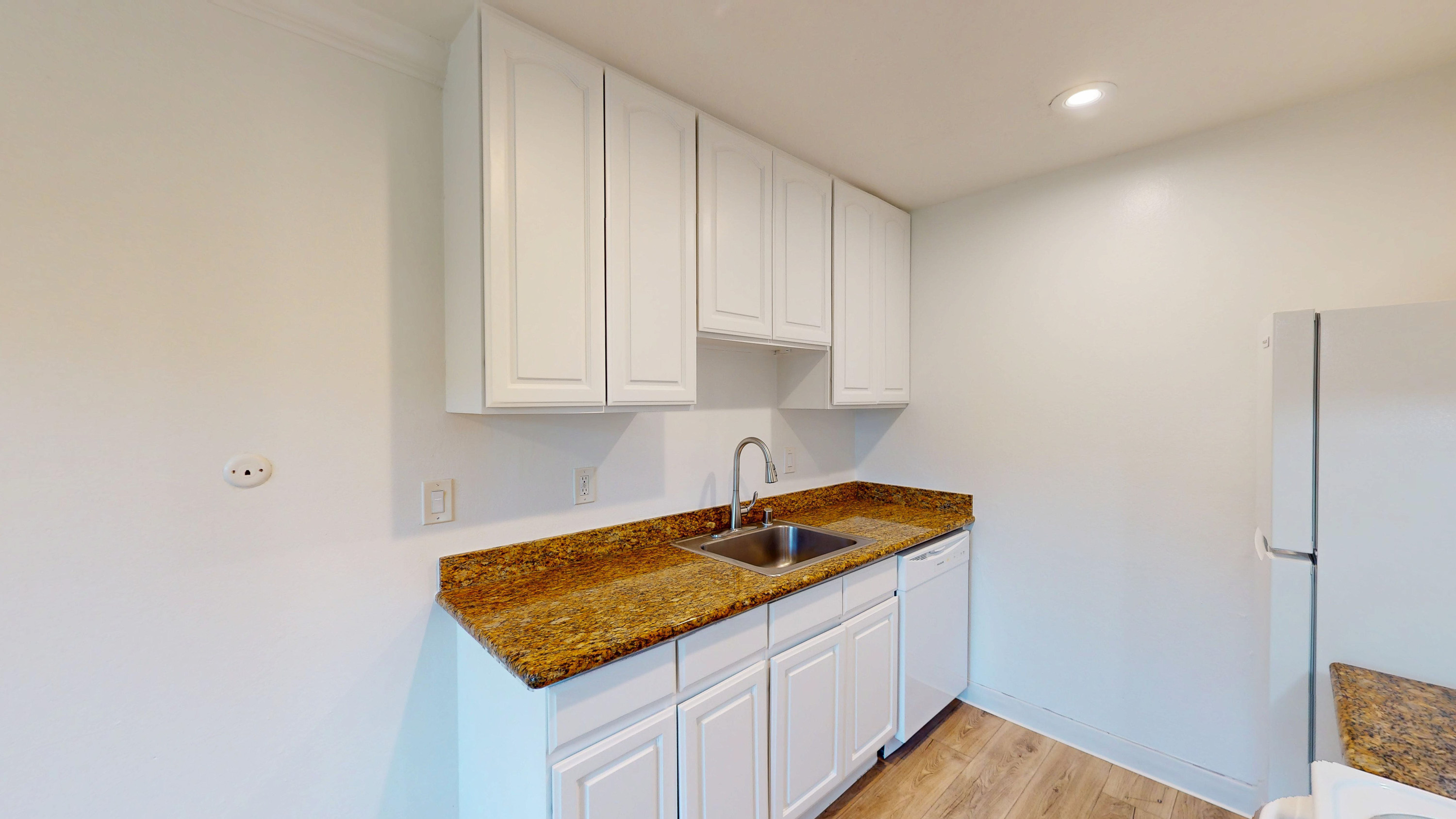 Sonoma Condo: 18173 Happy Ln.