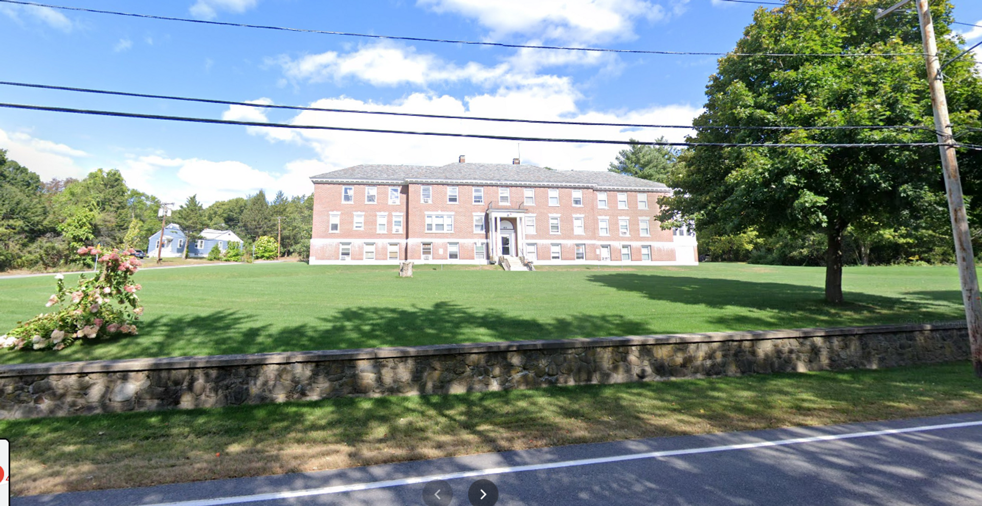 Methuen Condo: 423 Pelham st