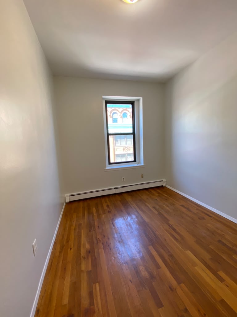 Yonkers Condo: 20 N Broadway