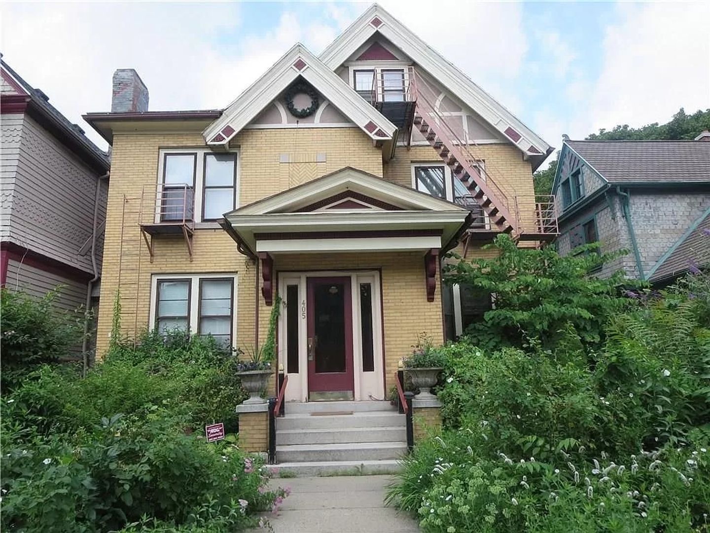 Rochester Condo: 405 Alexander Street