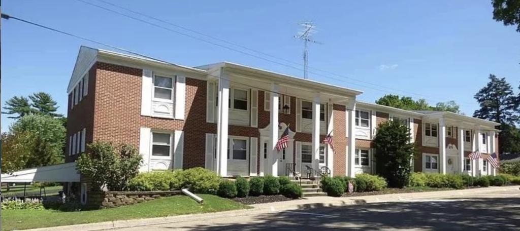 Stockton Condo: 555 N Pearl St, A5
