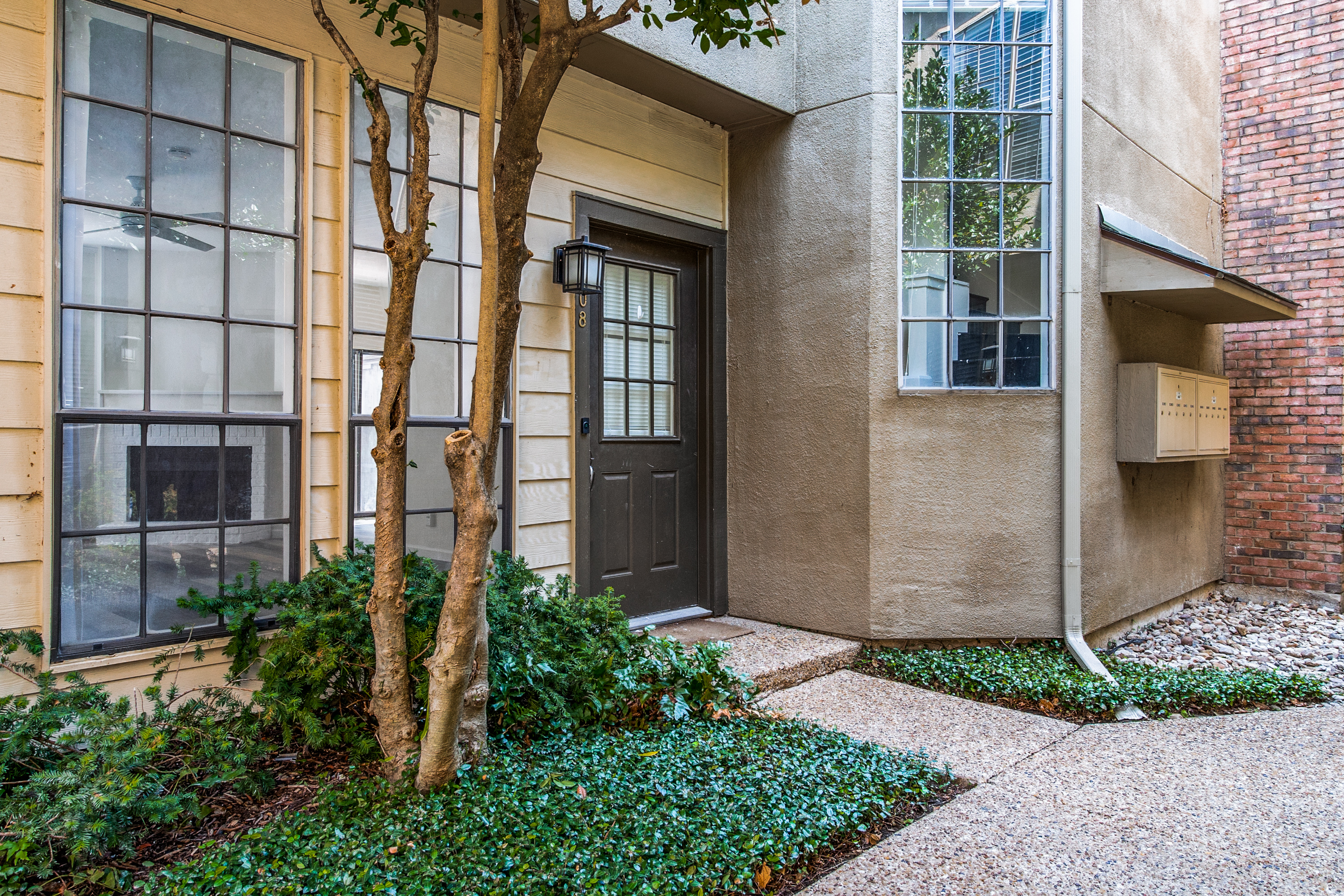 Dallas House: 4116 Cole Ave