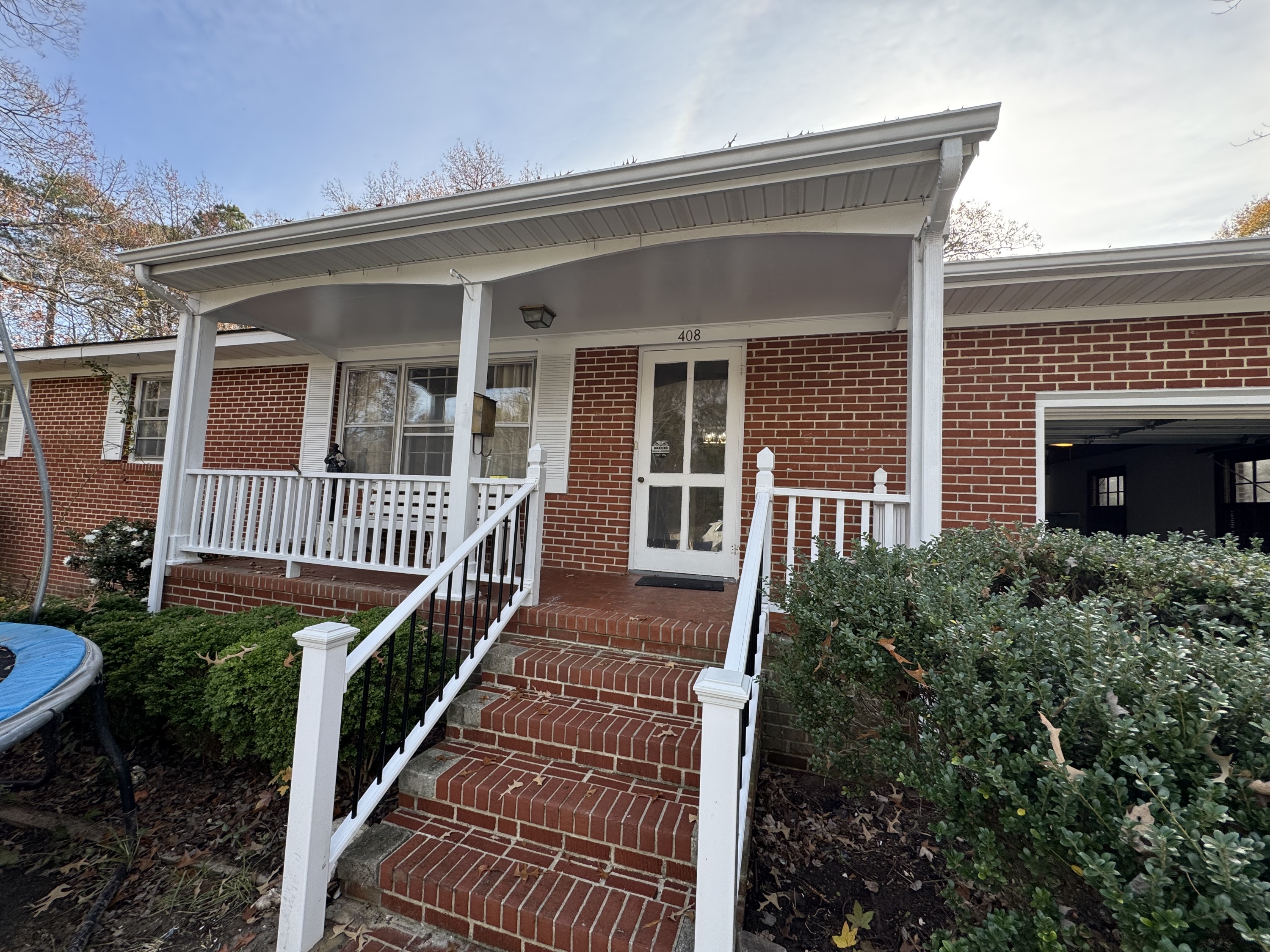 Williamston House: 408 E Simmons Ave