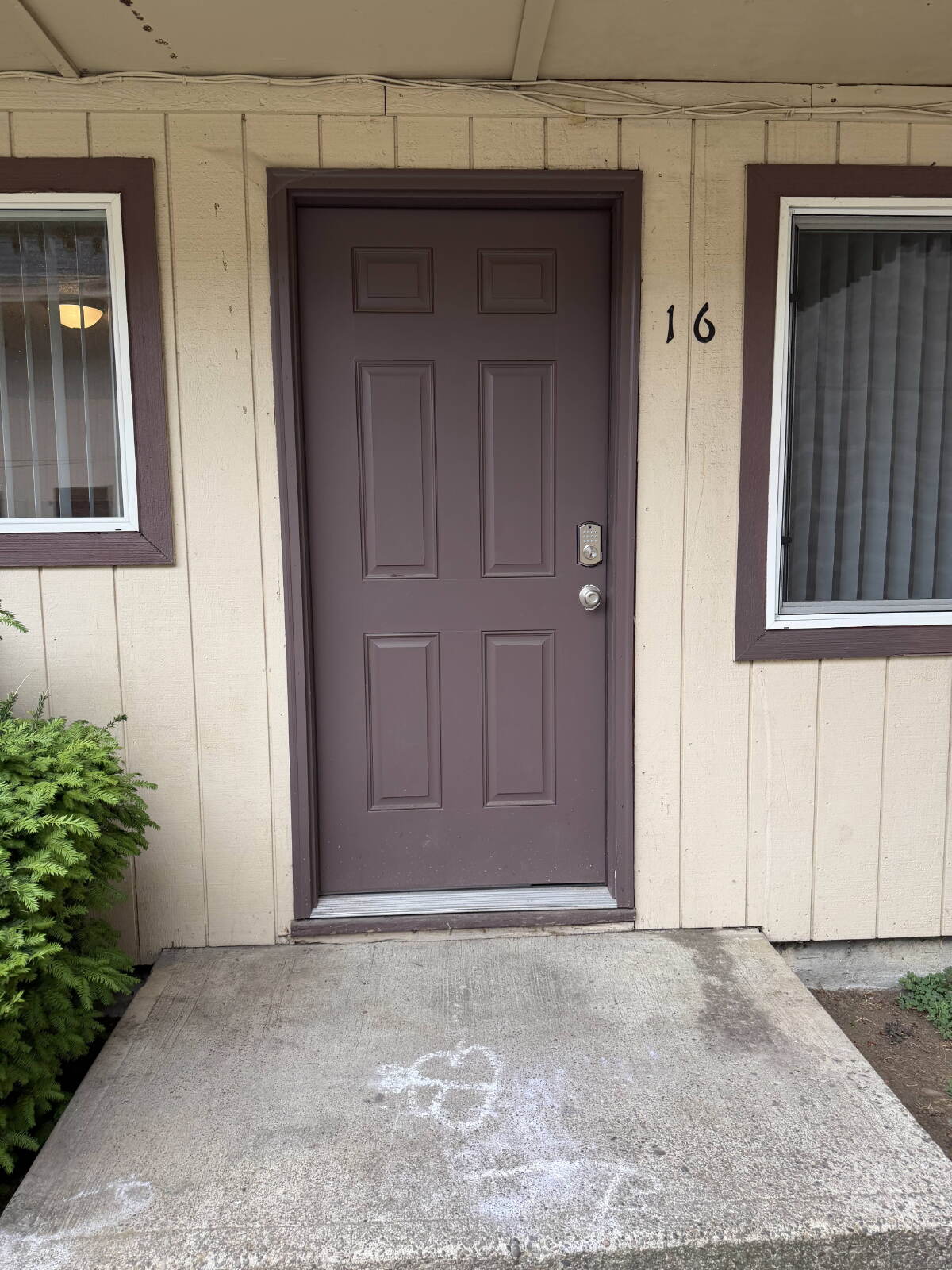 Portland Apartment: 13746 SE Powell Blvd