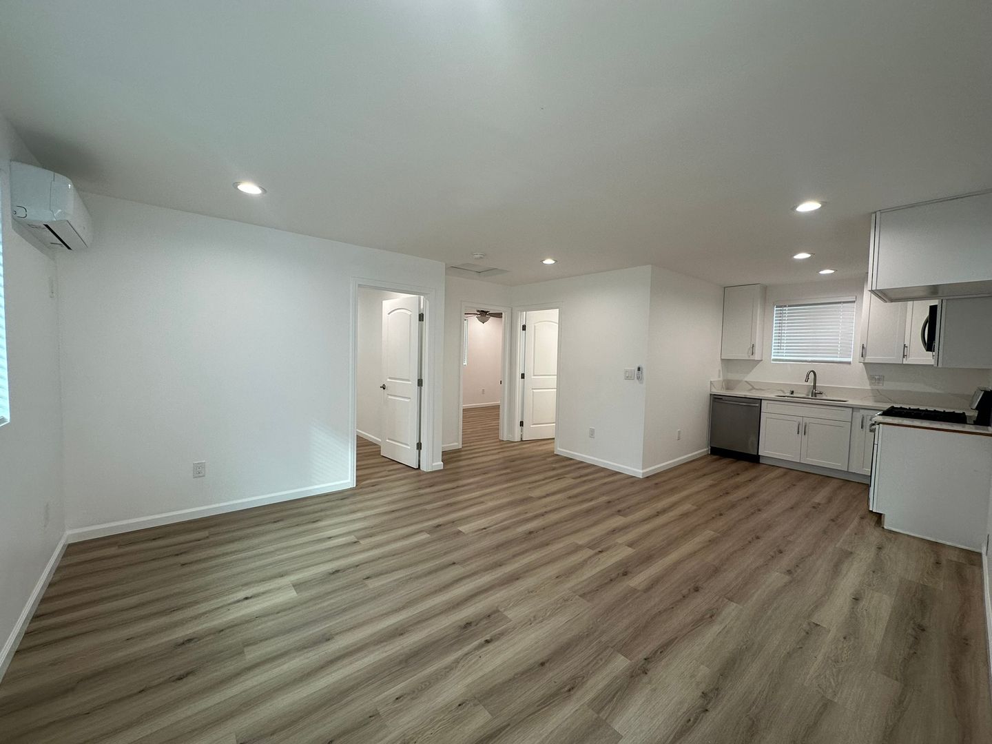 Van Nuys Condo: 14529 Hartland St Van Nuys, CA 91405