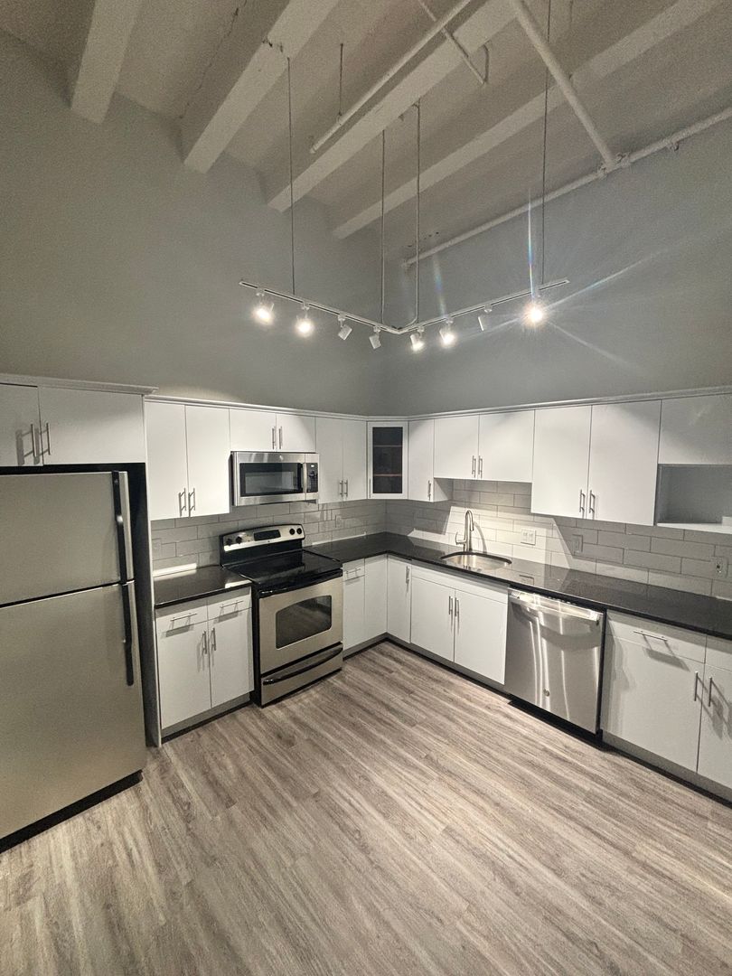 Lynn Condo: 24 Mount Vernon Street