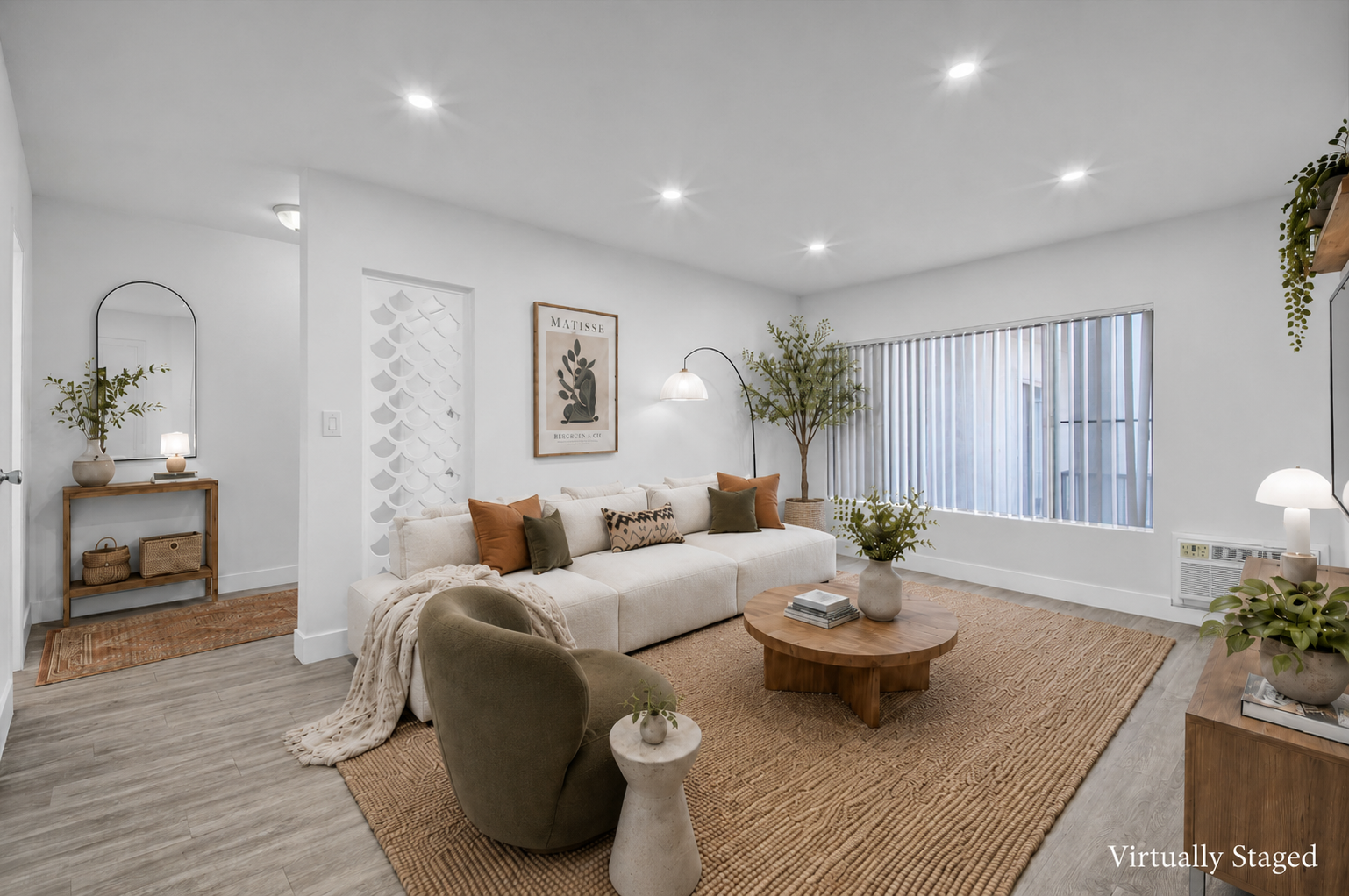 Los Angeles Condo: 2233 S Ridgeley Dr