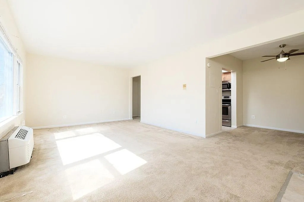 Alexandria Condo: 219 S Payne St Apt 201