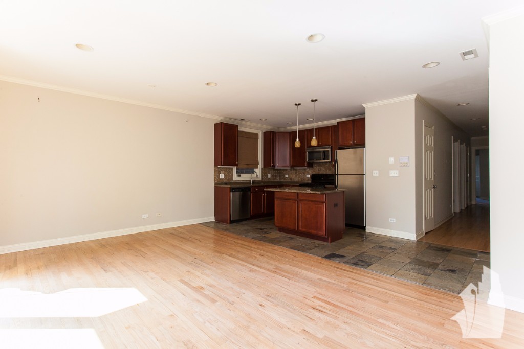 Chicago Condo: 1148 West Roscoe Street