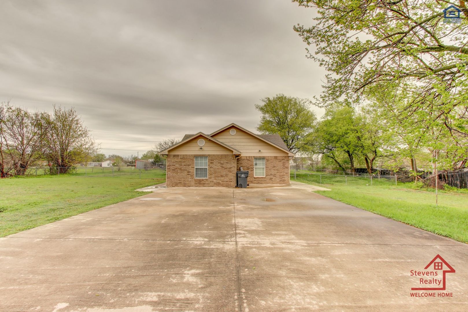 Lawton House: 411 SW Garfield Ave