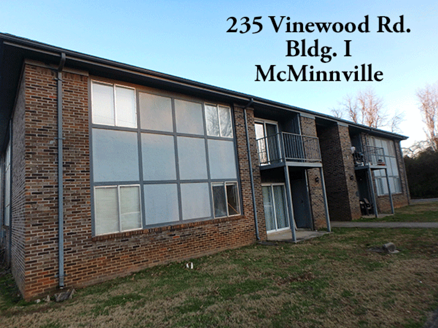 Mcminnville Apartment: 235 Vinewood Rd