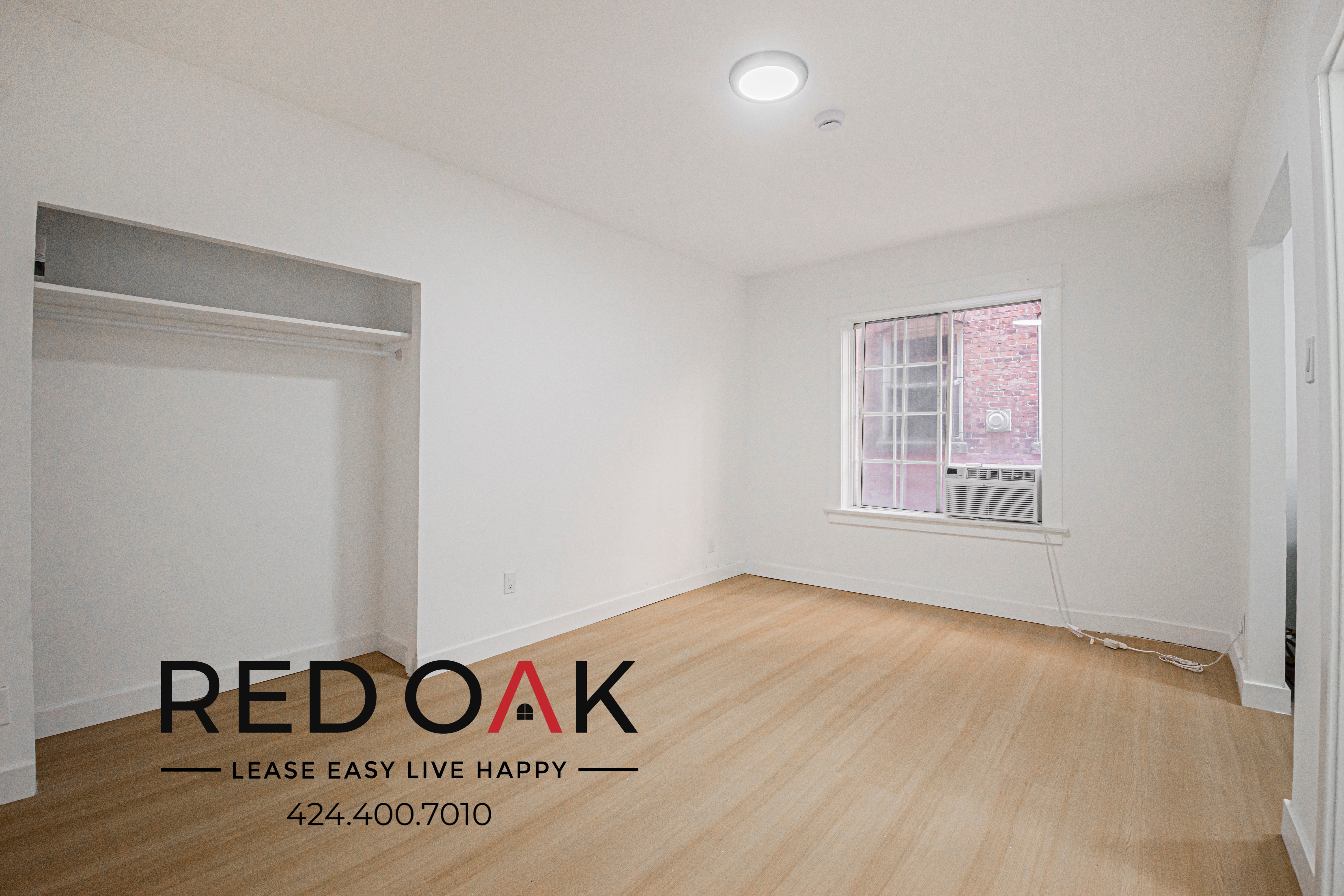 Los Angeles Condo: 1110 S Lake St.