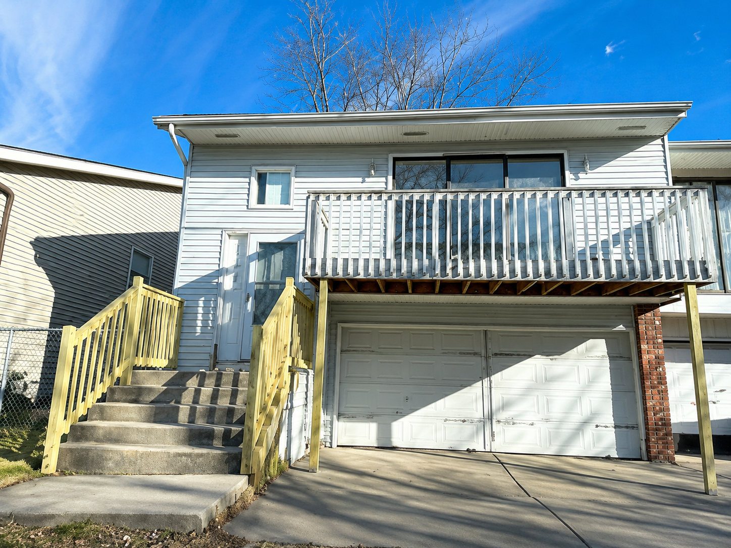 Sauk Village House: 21801 Peterson Ave
