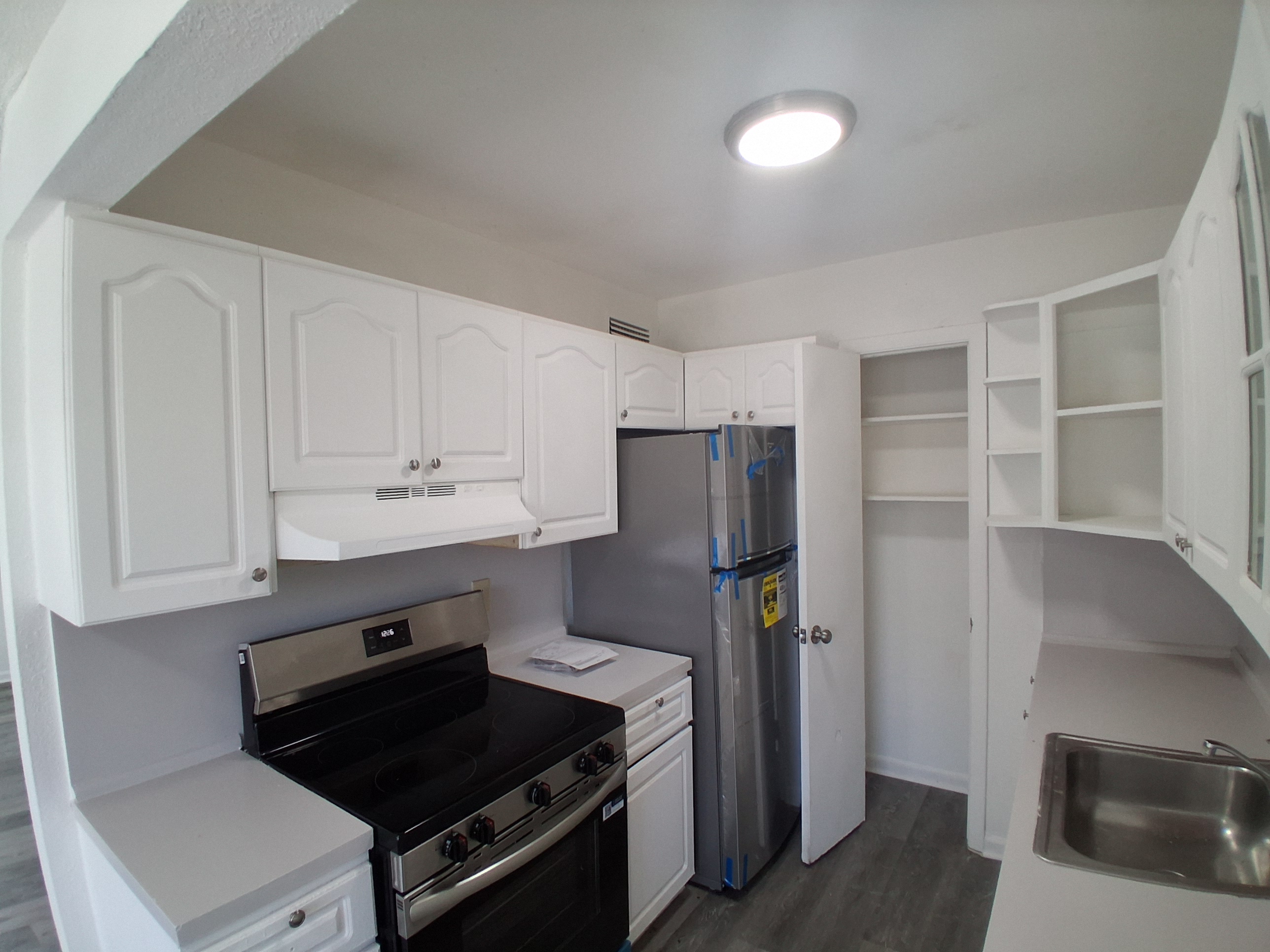 Deerfield Beach Townhome: 401 SW 13th Pl