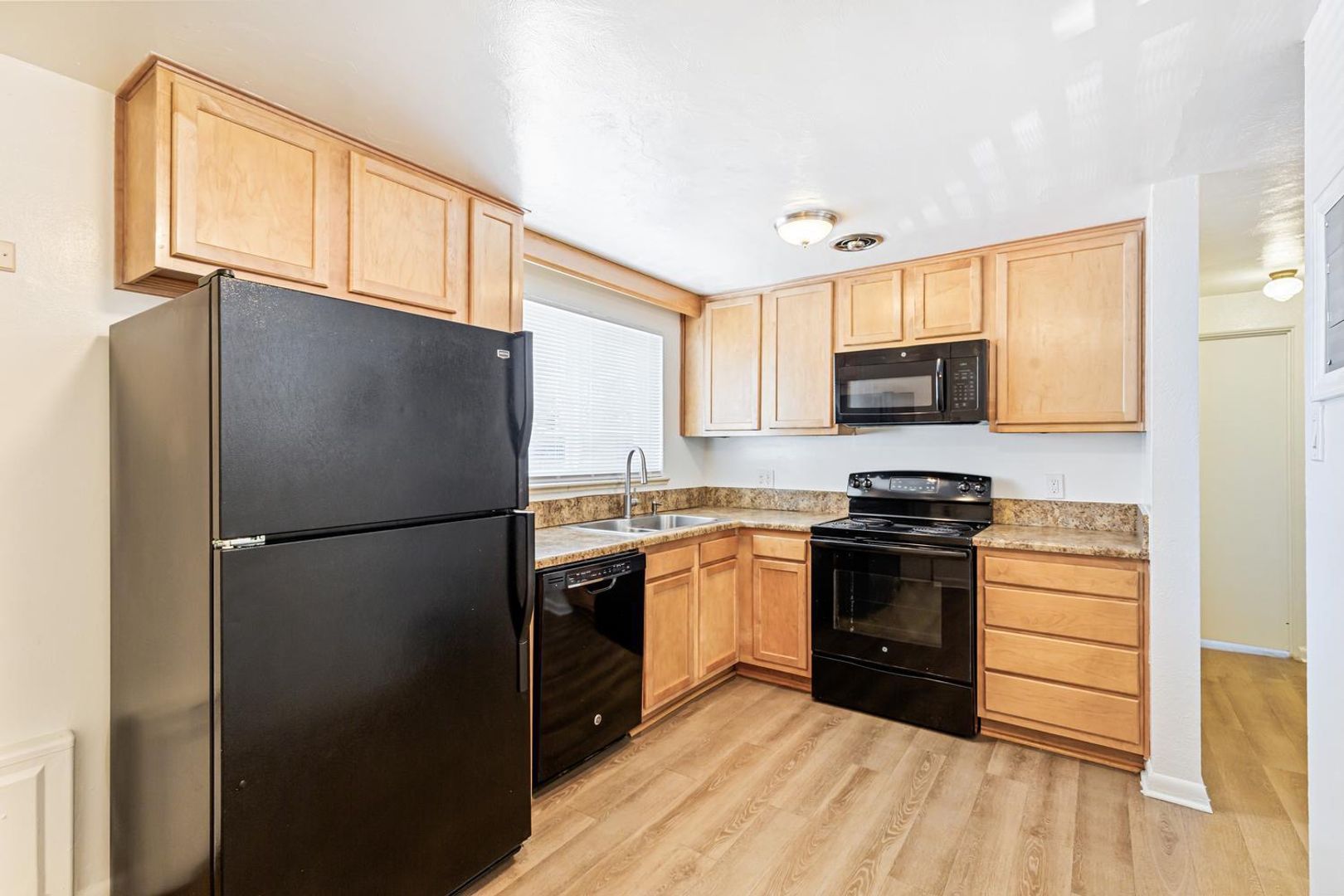 Lakewood Apartment: 1695 Reed St