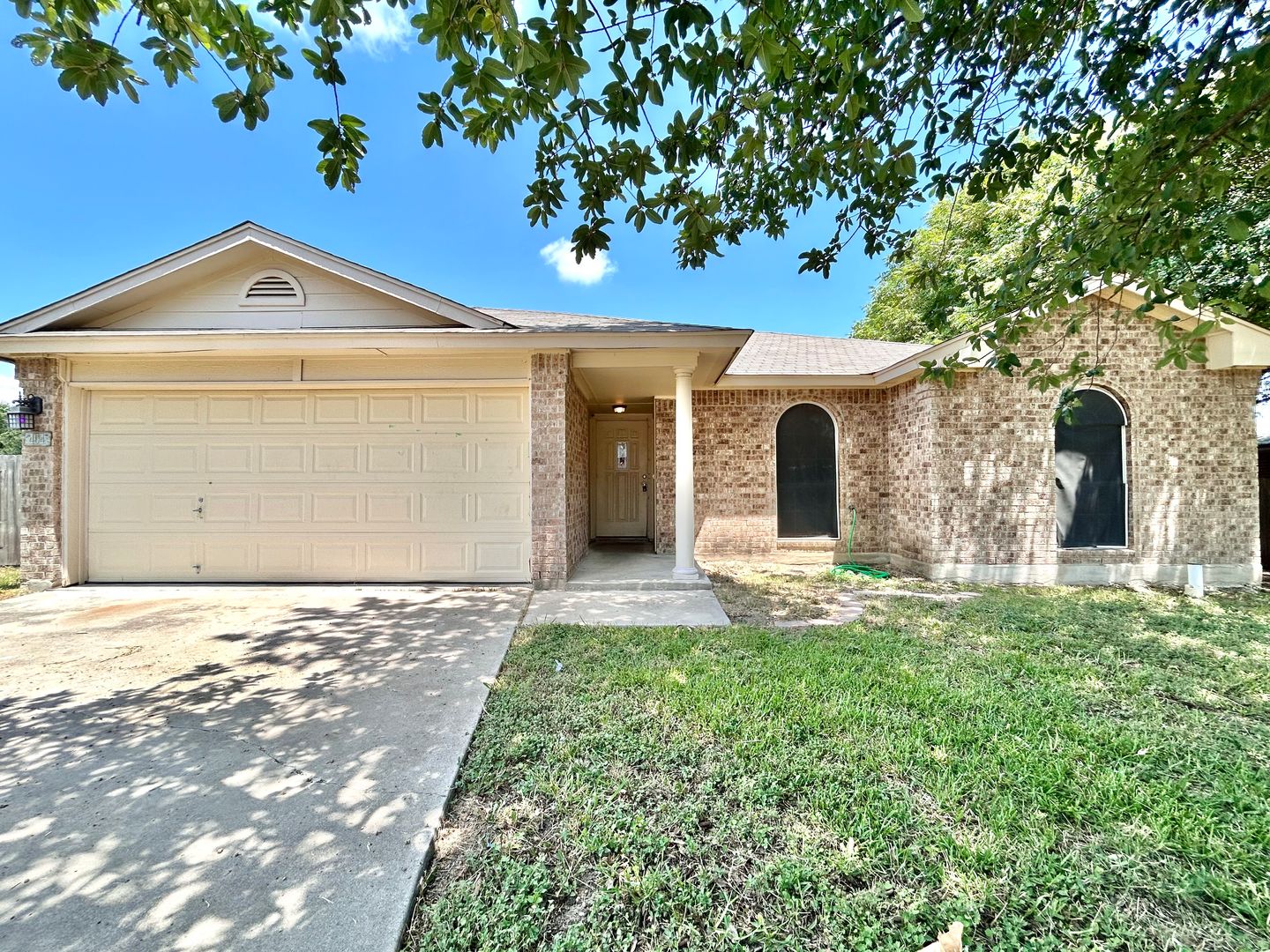 Copperas Cove House: 404 Mesquite Circle