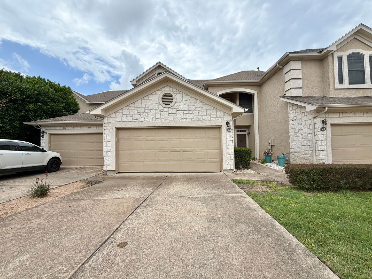 Round Rock House: 3300 Forest Creek Drive