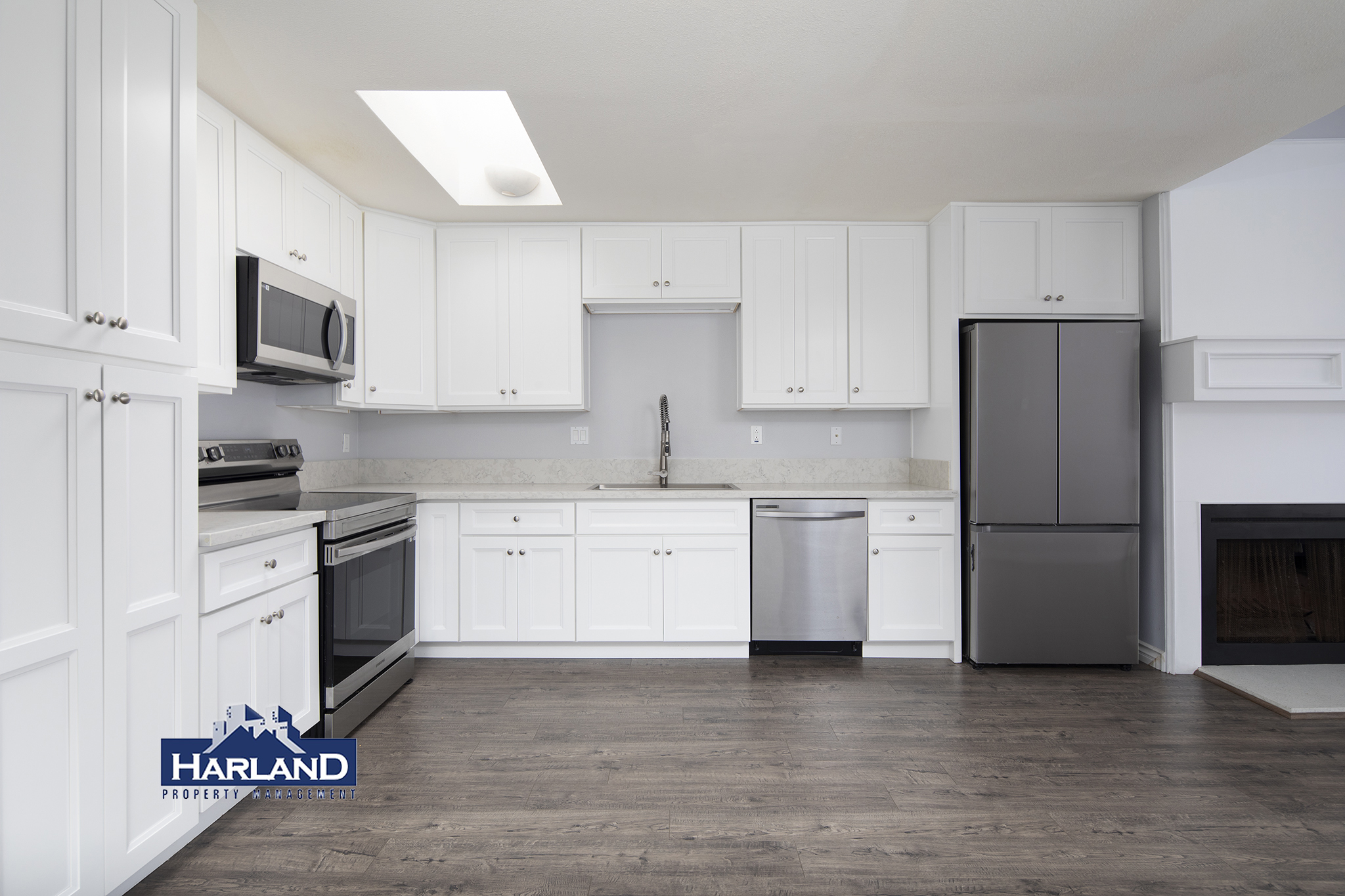 San Diego Townhome: 8332 Regents Road - 3A