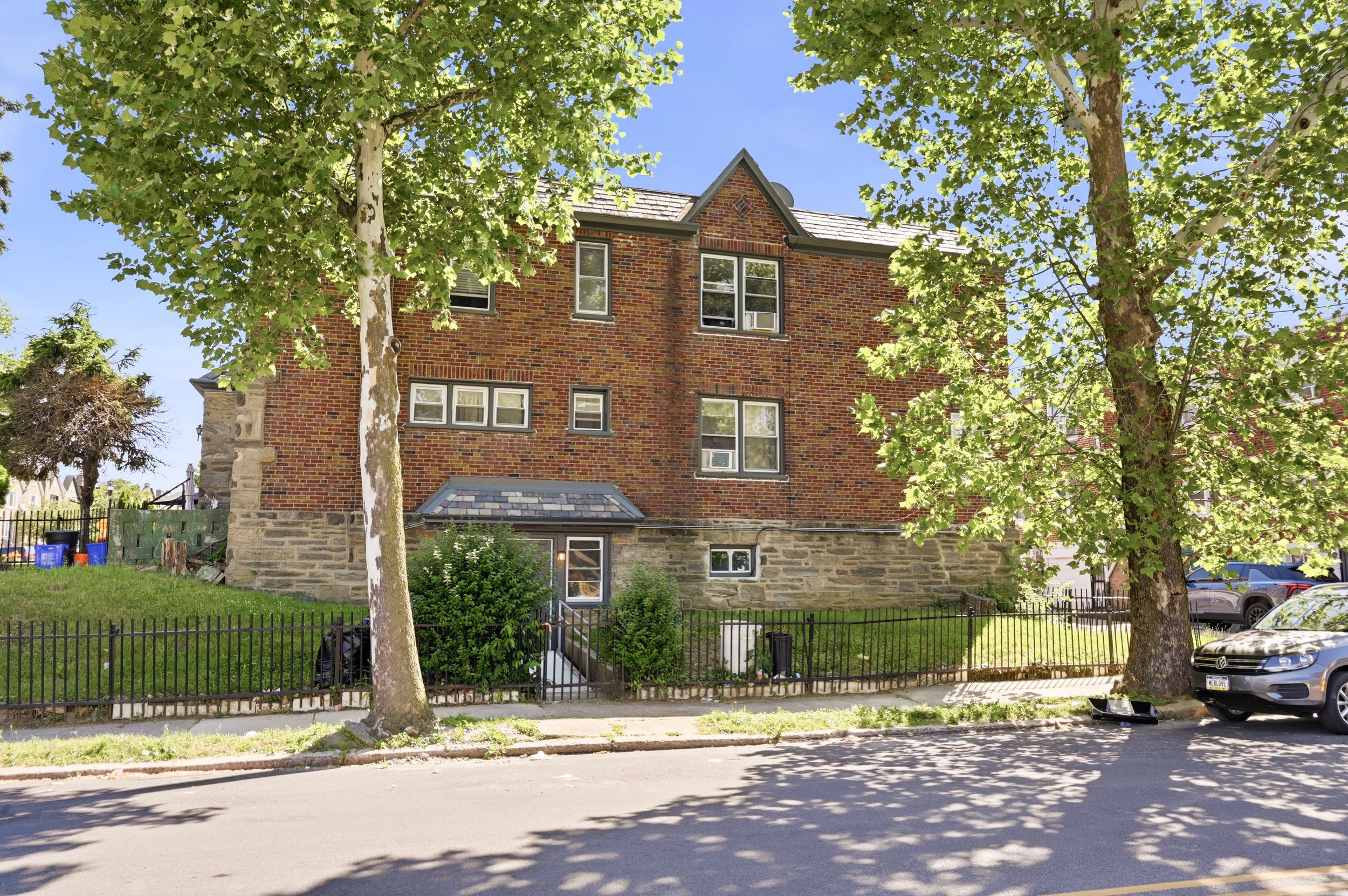 Philadelphia Condo: 1873 E Tulpehocken St