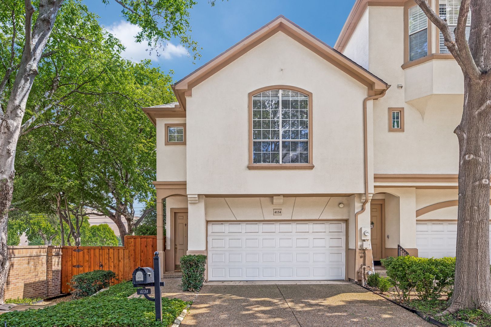 Addison House: 4134 Juliard Dr.
