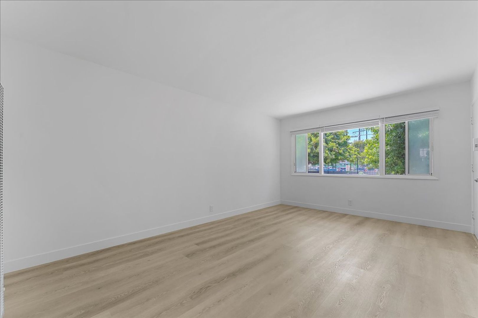 Los Angeles Condo: 6060 Cadillac Ave.