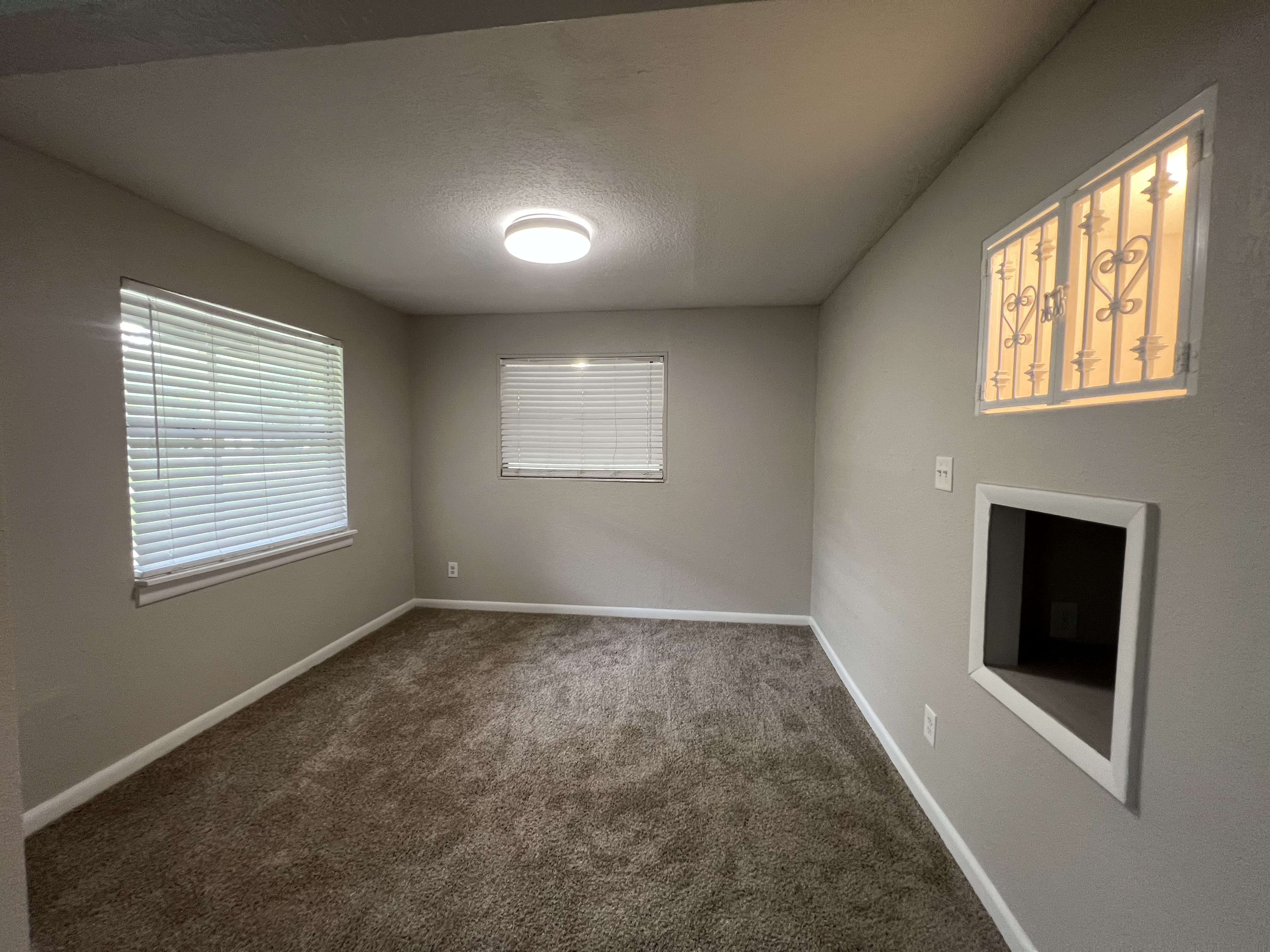 Jacksonville House: 2965 Sunset St