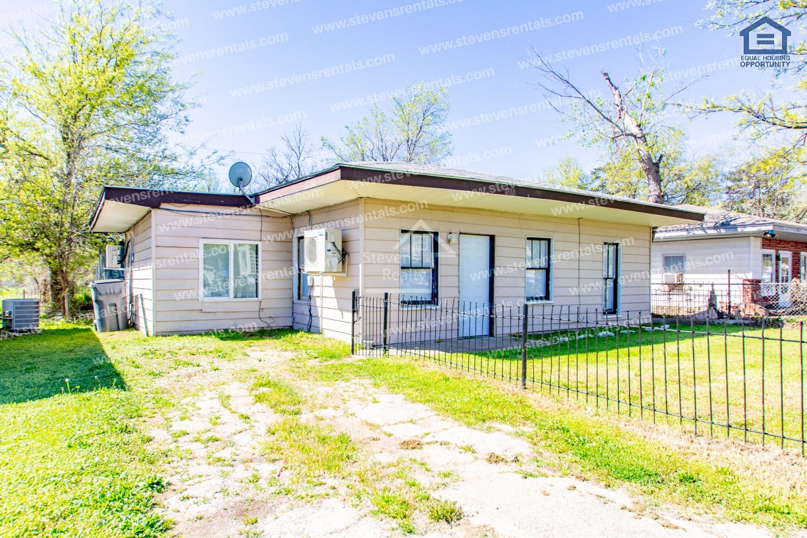 Lawton House: 1308 NW Williams Ave