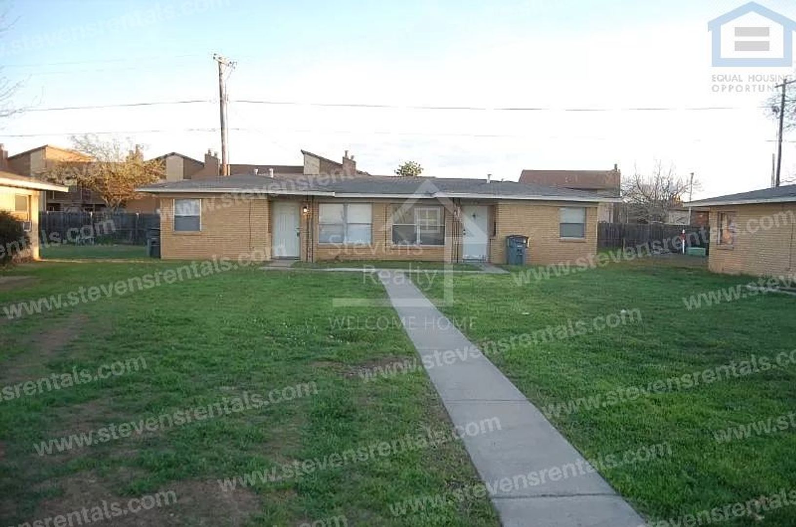 Lawton House: 2323 NW Bell Ave